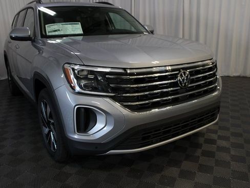 New 2026 Volkswagen Atlas SE image 32