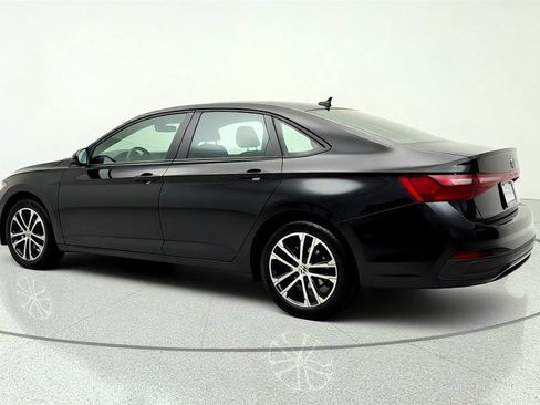 Used 2025 Volkswagen Jetta Sport FWD image 7