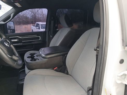 Used 2024 RAM 2500 Big Horn w/ Off Road Package image 36