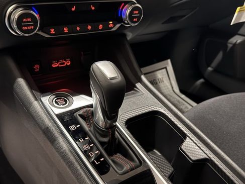 New 2025 Nissan Sentra SR image 28