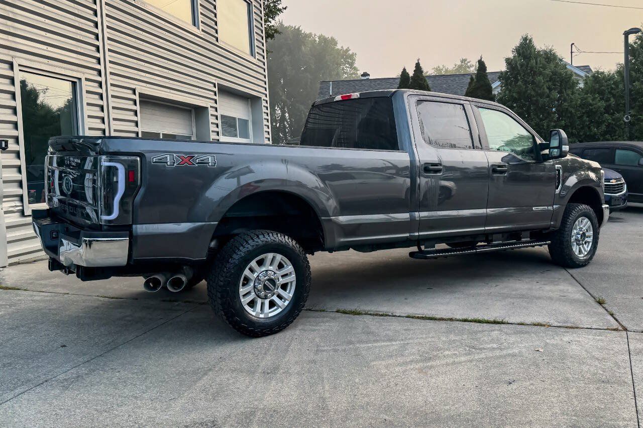 Used 2019 Ford F250 XLT AWD/4WD image 3