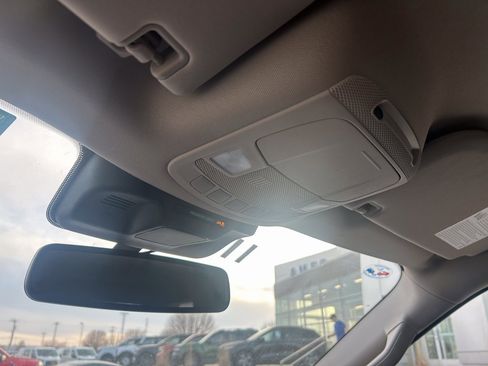 Certified 2024 Ford Expedition XLT image 22