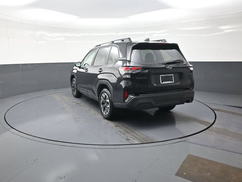 Used 2026 Subaru Forester Premium AWD/4WD image 5