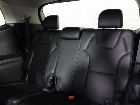 Used 2022 Kia Telluride EX w/ EX Premium Package FWD image 12