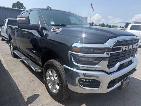 Used 2026 RAM 2500 Big Horn AWD/4WD image 1