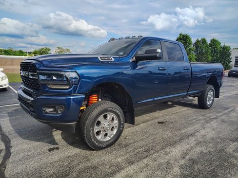Used 2022 RAM 3500 Big Horn w/ Level A Equipment Group AWD/4WD image 9