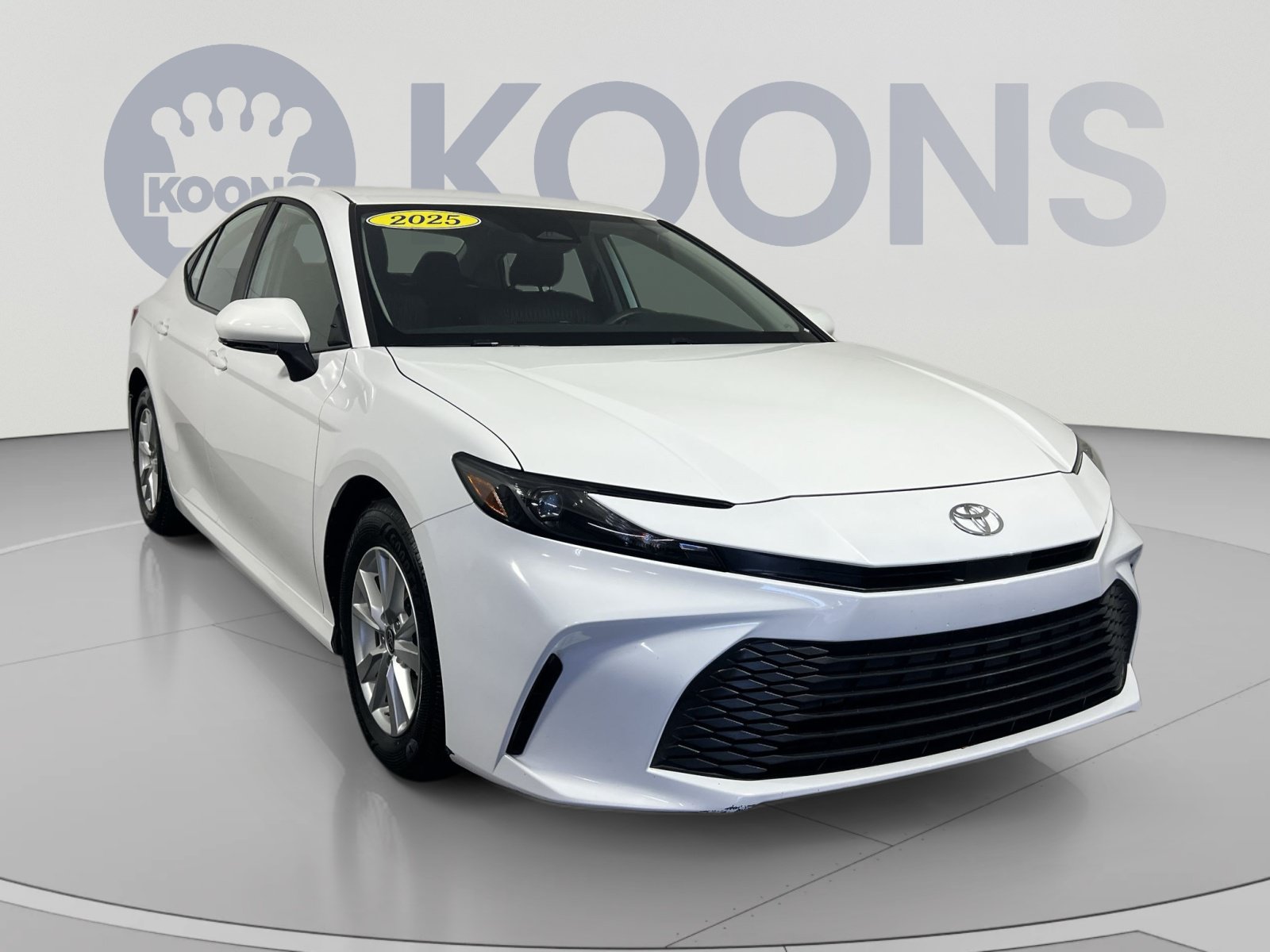 Used 2025 Toyota Camry LE FWD image 10