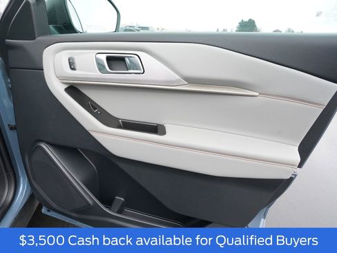 New 2026 Ford Explorer Active w/ Active Comfort Package image 11