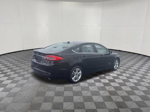 Used 2018 Ford Fusion S FWD image 5