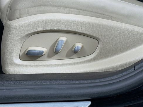 Used 2018 Cadillac XTS Luxury image 12