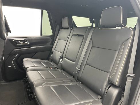 Used 2024 GMC Yukon SLT w/ SLT Luxury Package AWD/4WD image 45