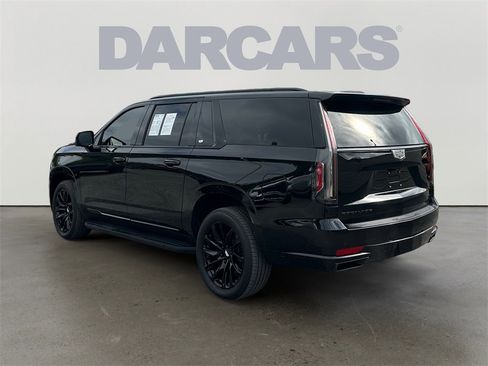 Used 2024 Cadillac Escalade ESV Sport w/ LPO, ONYX Package image 5