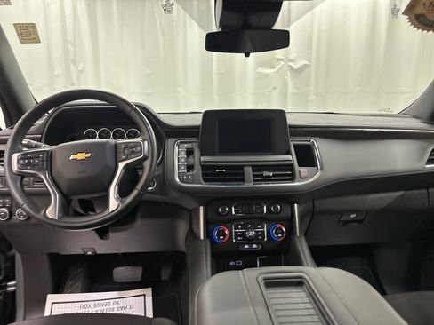 Used 2023 Chevrolet Suburban LS image 12