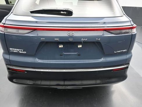 Certified 2025 Toyota Crown Signia w/ Advanced Technology Package image 14