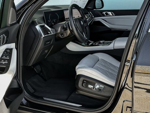 New 2025 BMW X5 sDrive40i w/ Climate Comfort Package image 10