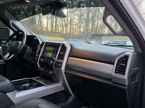 Used 2018 Ford F250 Lariat w/ Lariat Ultimate Package AWD/4WD image 35