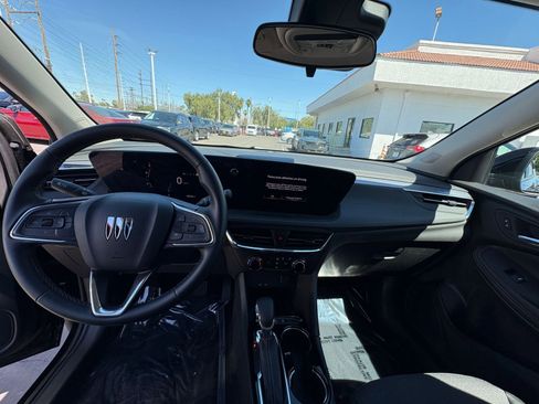 Used 2025 Buick Encore GX Preferred image 32