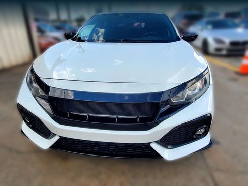 Used 2017 Honda Civic Sport image 7
