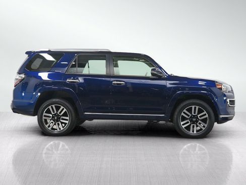 Used 2022 Toyota 4Runner Limited AWD/4WD image 6