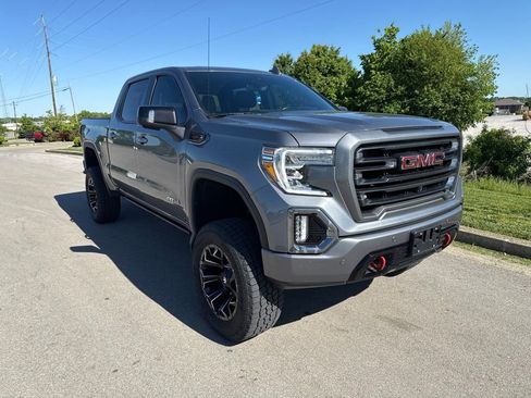 Used 2022 GMC Sierra 1500 AT4 w/ AT4 Premium Package AWD/4WD image 2
