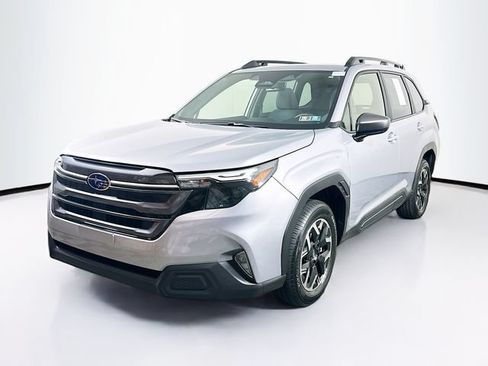 Certified 2025 Subaru Forester Premium w/ Convenience Package #1 AWD/4WD image 4