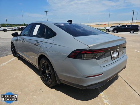 Used 2025 Honda Accord SE image 6