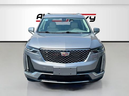 Used 2023 Cadillac XT6 Premium Luxury AWD/4WD image 2