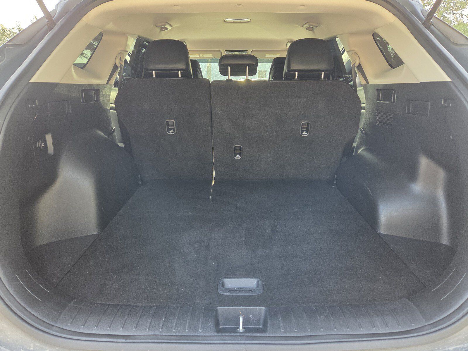 Used 2023 Kia Sportage EX FWD image 17