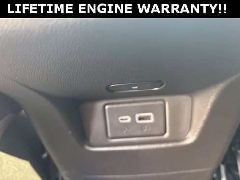 Used 2023 Cadillac XT6 Premium Luxury image 29