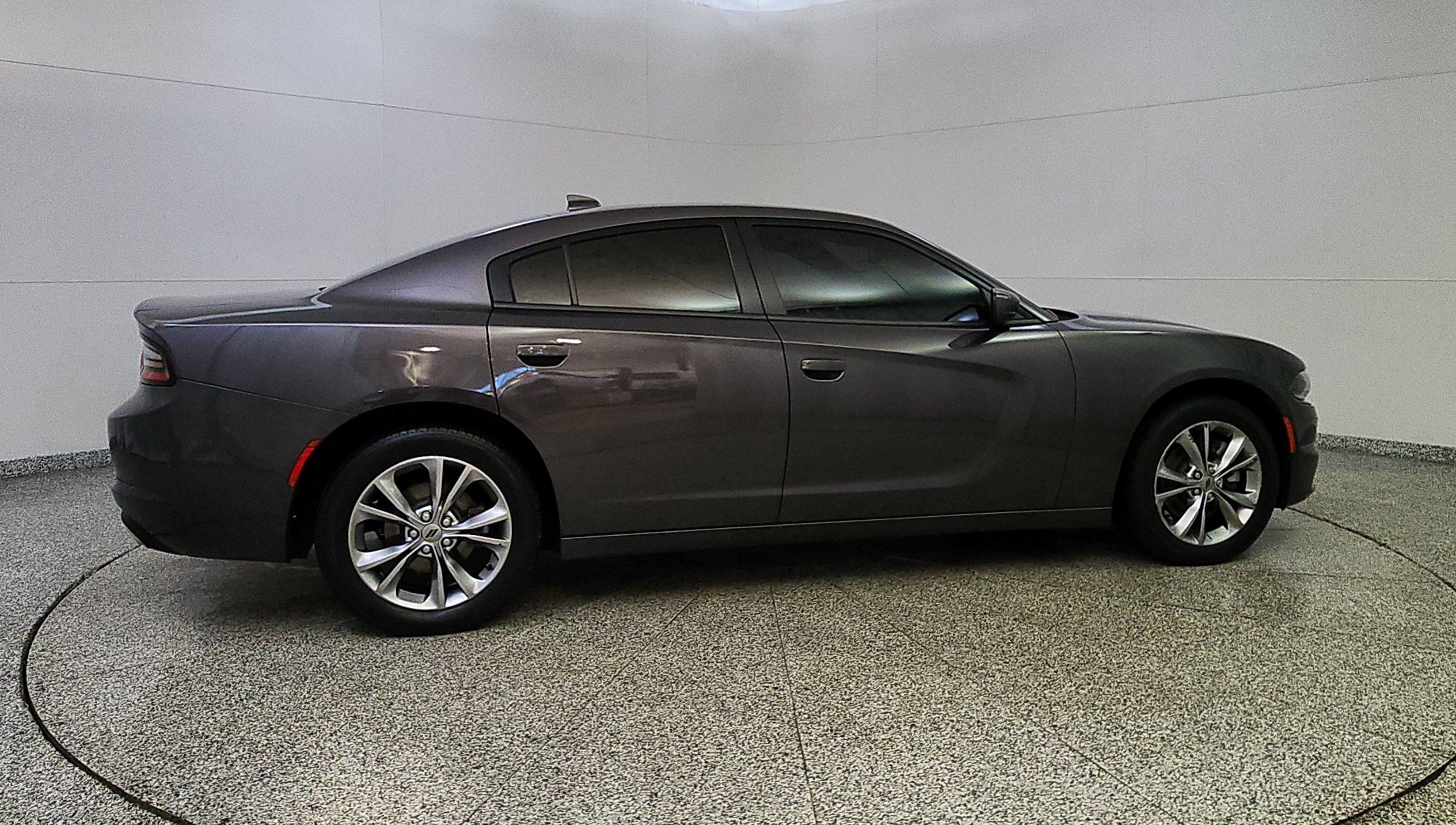 Used 2021 Dodge Charger SXT w/ Driver Convenience Group AWD/4WD image 8
