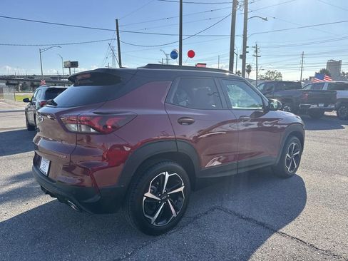 Used 2022 Chevrolet TrailBlazer RS w/ Technology Package image 5