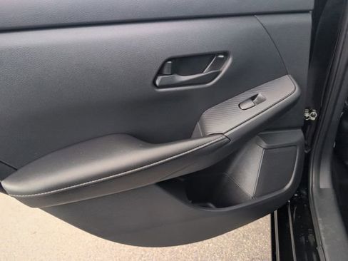 Used 2024 Nissan Sentra SV FWD image 34