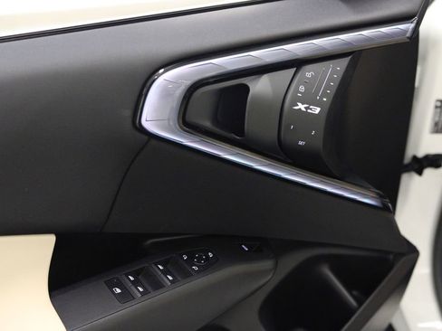 Used 2025 BMW X3 xDrive30i w/ Premium Package image 22