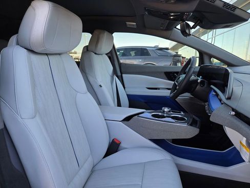 New 2026 Cadillac Optiq Sport 2 image 29