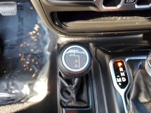 Used 2021 Jeep Wrangler Unlimited Sport AWD/4WD image 23