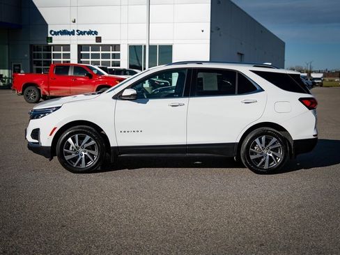 Used 2022 Chevrolet Equinox Premier image 11