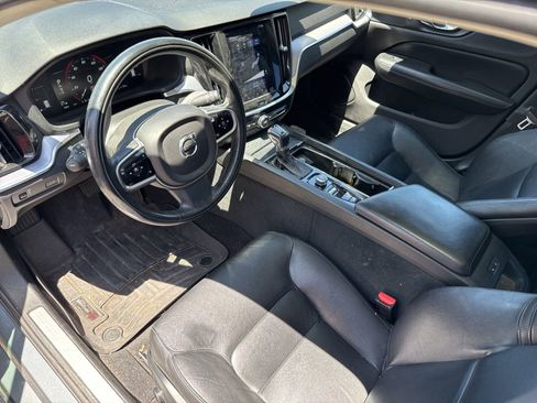 Used 2019 Volvo S60 T6 Momentum w/ Premium Package AWD/4WD image 11