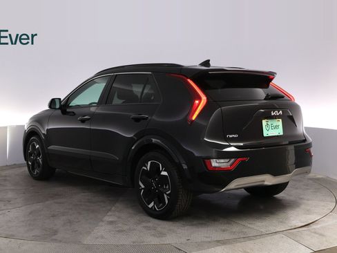 Used 2023 Kia Niro Wave FWD image 17