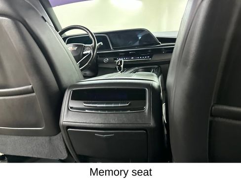 Used 2021 Cadillac Escalade Sport w/ Driver Assist Tech Package AWD/4WD image 27