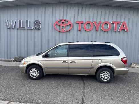 Used 2002 Dodge Grand Caravan Sport image 8