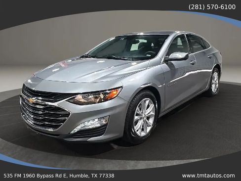 Used 2025 Chevrolet Malibu LT FWD image 2