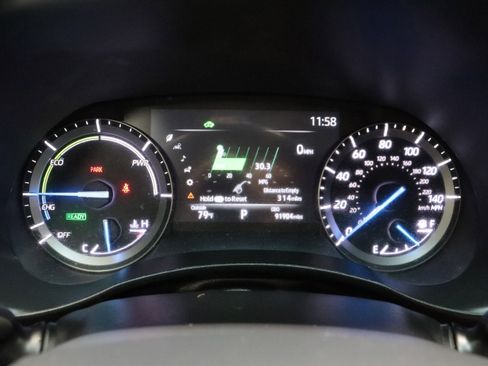 Used 2020 Toyota Highlander XLE image 43