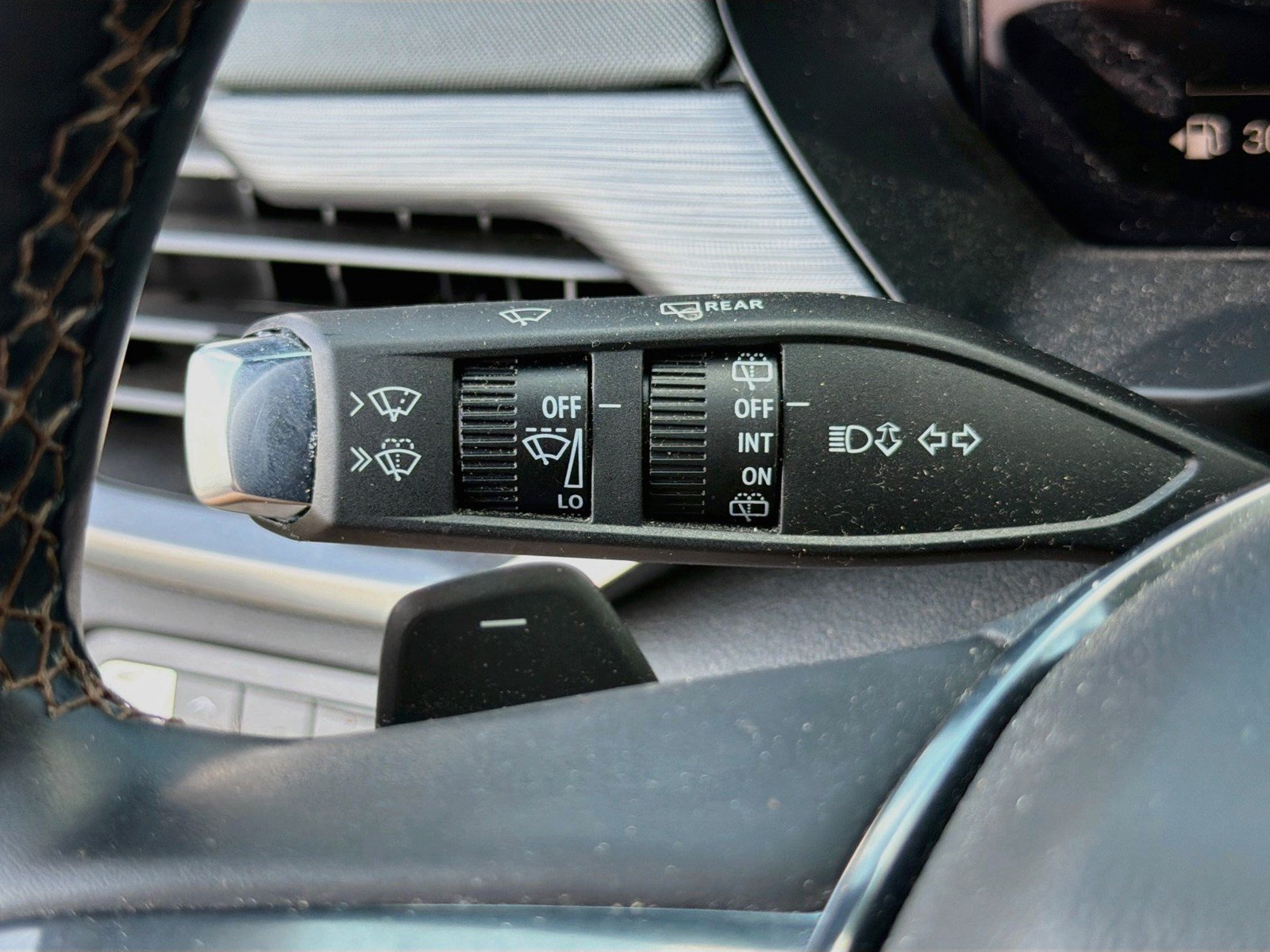 Used 2025 GMC Acadia AT4 AWD/4WD image 20