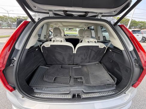 Used 2023 Volvo XC90 B5 Core w/ Climate Package AWD/4WD image 5