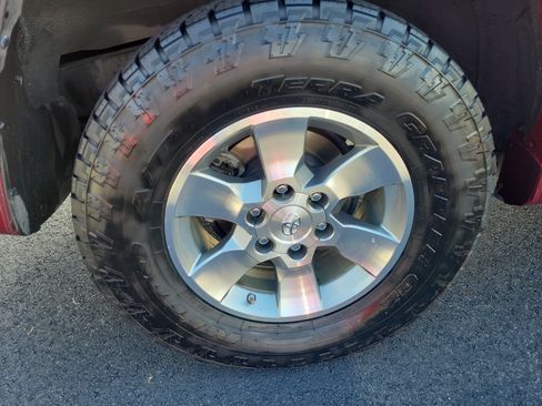 Used 2013 Toyota 4Runner SR5 w/ Premium Pkg RWD image 7