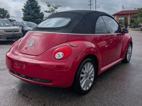 Used 2008 Volkswagen Beetle SE image 6