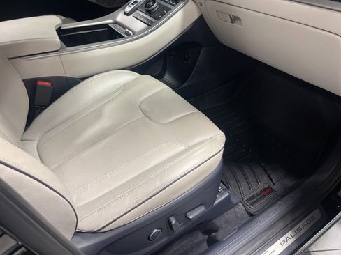 Used 2023 Hyundai Palisade Limited w/ Cargo Package image 25