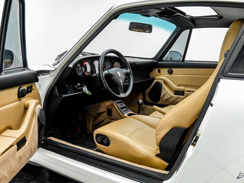 Used 1996 Porsche 911 GT3 RS image 3