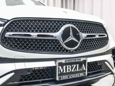 New 2025 Mercedes-Benz GLC 350e 4MATIC image 5