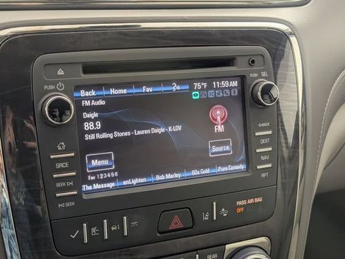 Used 2017 Buick Enclave Leather FWD image 19